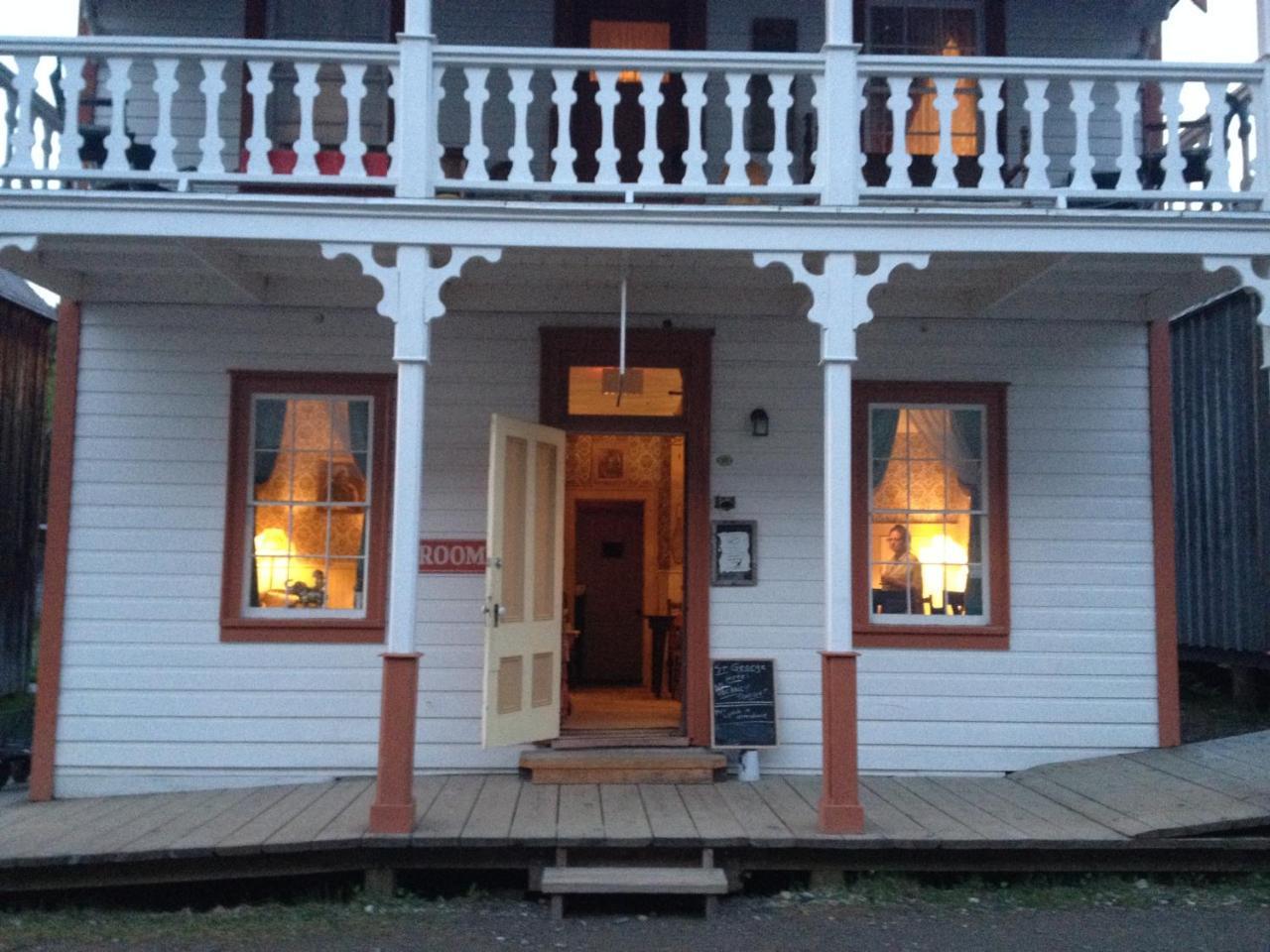 St. George Hotel Barkerville Dış mekan fotoğraf